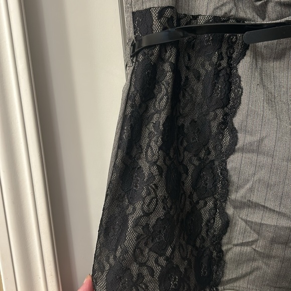 Unique Find💎Torrid Corset Style Cap Sleeve w/ belt. - Picture 2 of 4